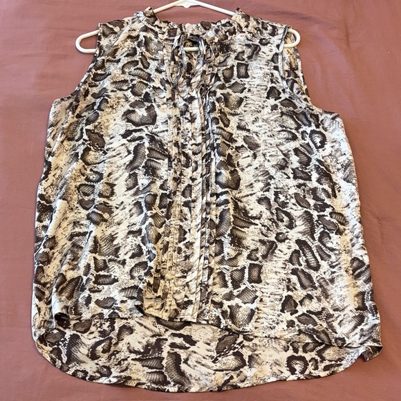 Simply Vera Vera Wang Animal Print Sleeveless Blouse - Picture 1 of 5